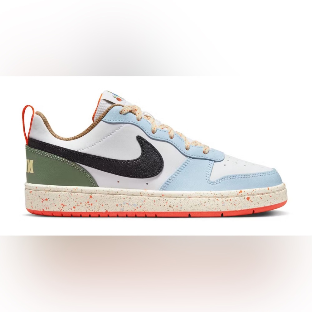 Nike Court Borough Low 2